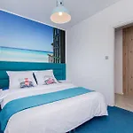 Apartament Aisza - Ocenia , Sala I Plac Zabaw, Jacucci , Sauna, Bilard Apartamento